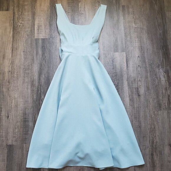 Dress - Picture 8 of 16